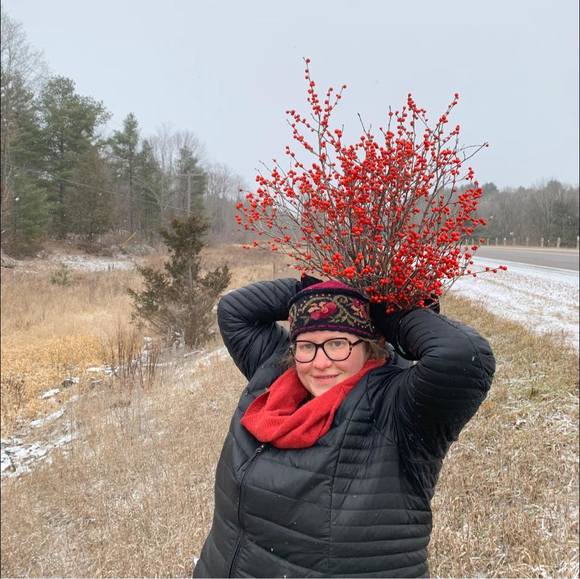 Meet your Posher, Tamara - Picture 1 of 1